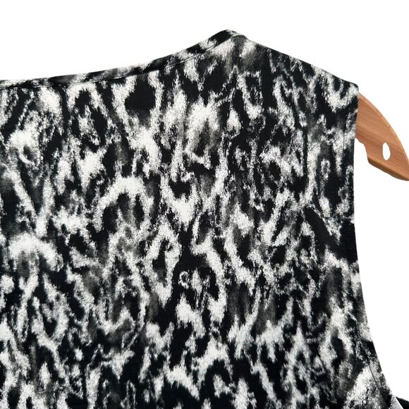 Chico's Women's Sleeveless Black & White Animal Print Layered Tank Top Size 3 XL - Picture 3 of 6
